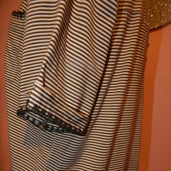 Skies Are Blue Green And White Striped Top Size 1X - Picture 3 of 5